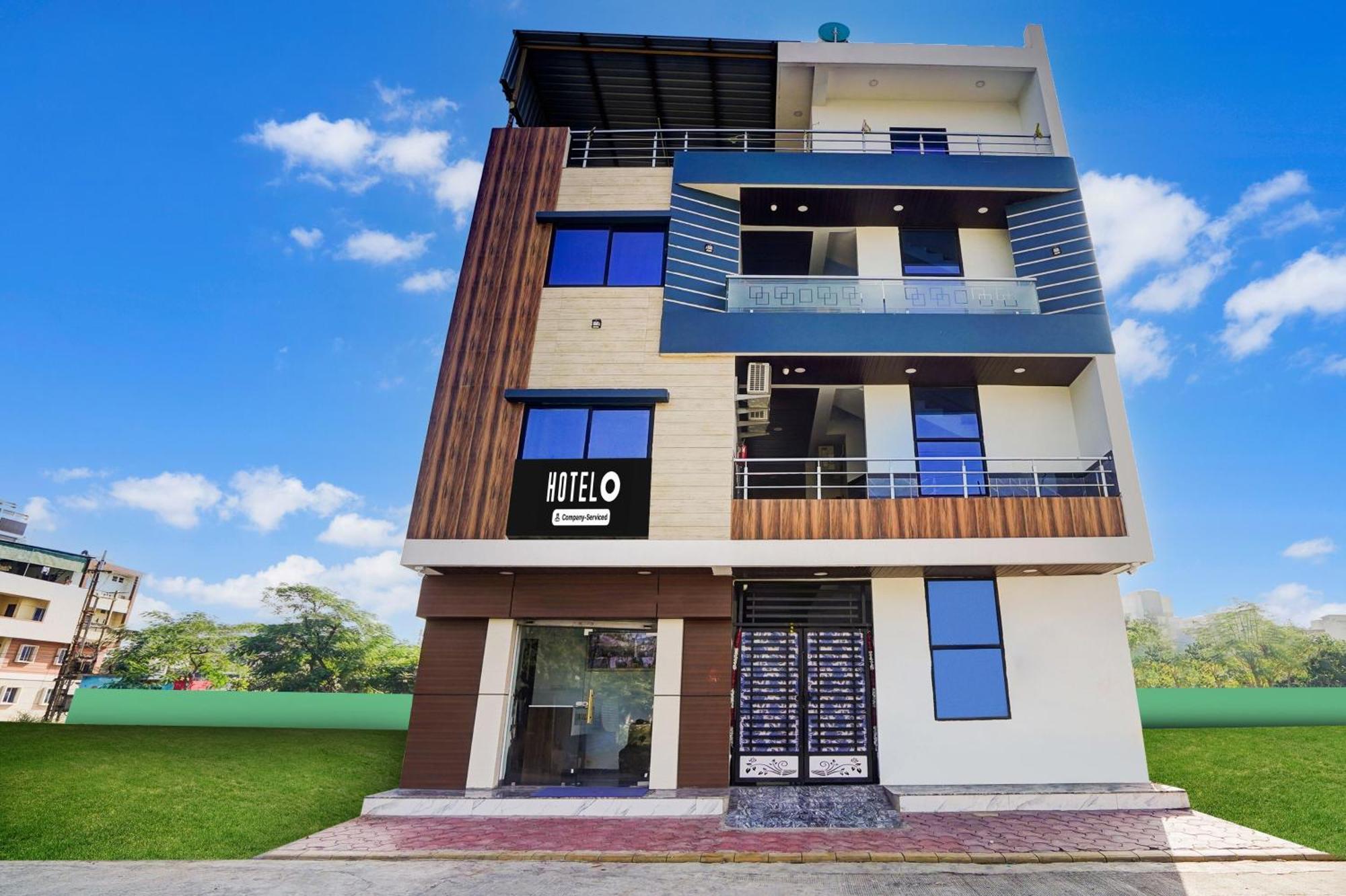Super Hotel O Brilliant Convention Centre Formerly Madhur Shree Indore Exterior photo