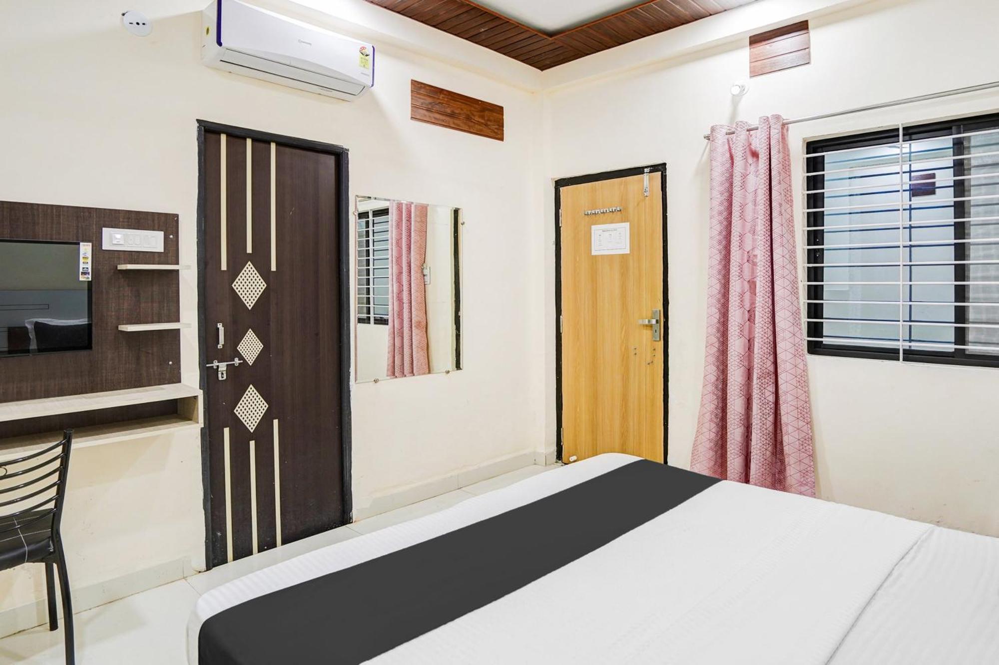 Super Hotel O Brilliant Convention Centre Formerly Madhur Shree Indore Exterior photo